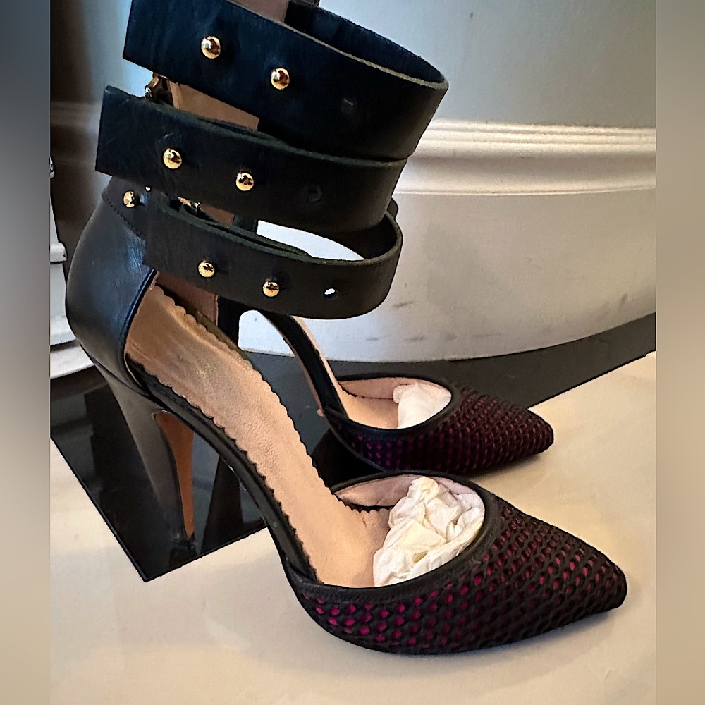 Missoni Fishnet Leather Strap Heel Size 39